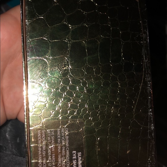 Cargo cos. summer in the city eye shadow palette - Picture 3 of 3